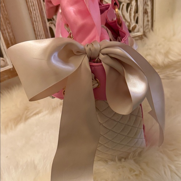 Exclusive Juicy Couture Tale Tote Pink and Cream with Embellishments 🩷 - Picture 7 of 11